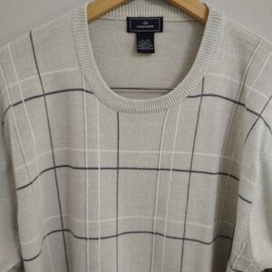 Dockers Men's Gray Checkered Crewneck Sweater